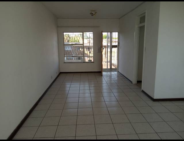 2 BEDROOM SECTIONAL TITLE FOR SALE IN PARKDENE